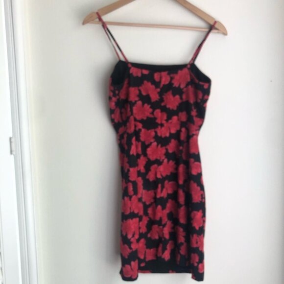 The East Order size XS Marcie Floral Mini Strappy Dress - Picture 7 of 8